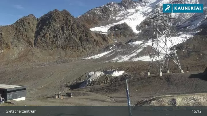 Falginjochbahn Talstation - Begehbare Gletscherspalte - Snowpark Kaunertal
