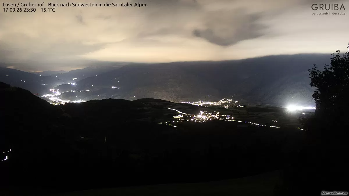 Gruberhof - Blick Nach Südwesten in Die Sarntaler Alpen