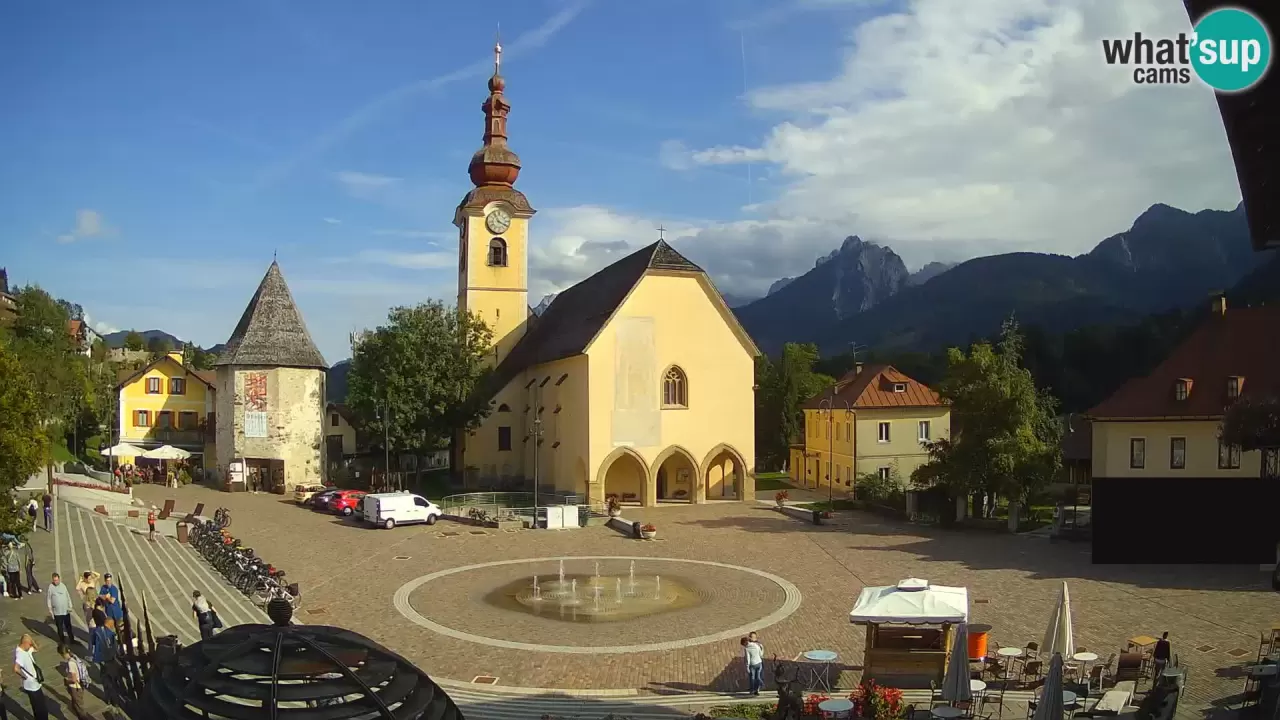 Unità Square - SS.Pietro and Paolo Apostoli Church
