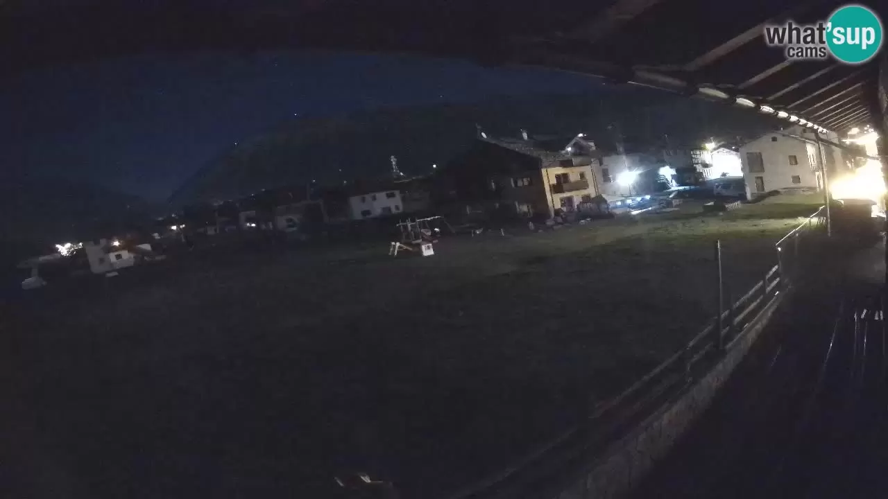 Webcam - View On - Ski School Area - LivignoGO