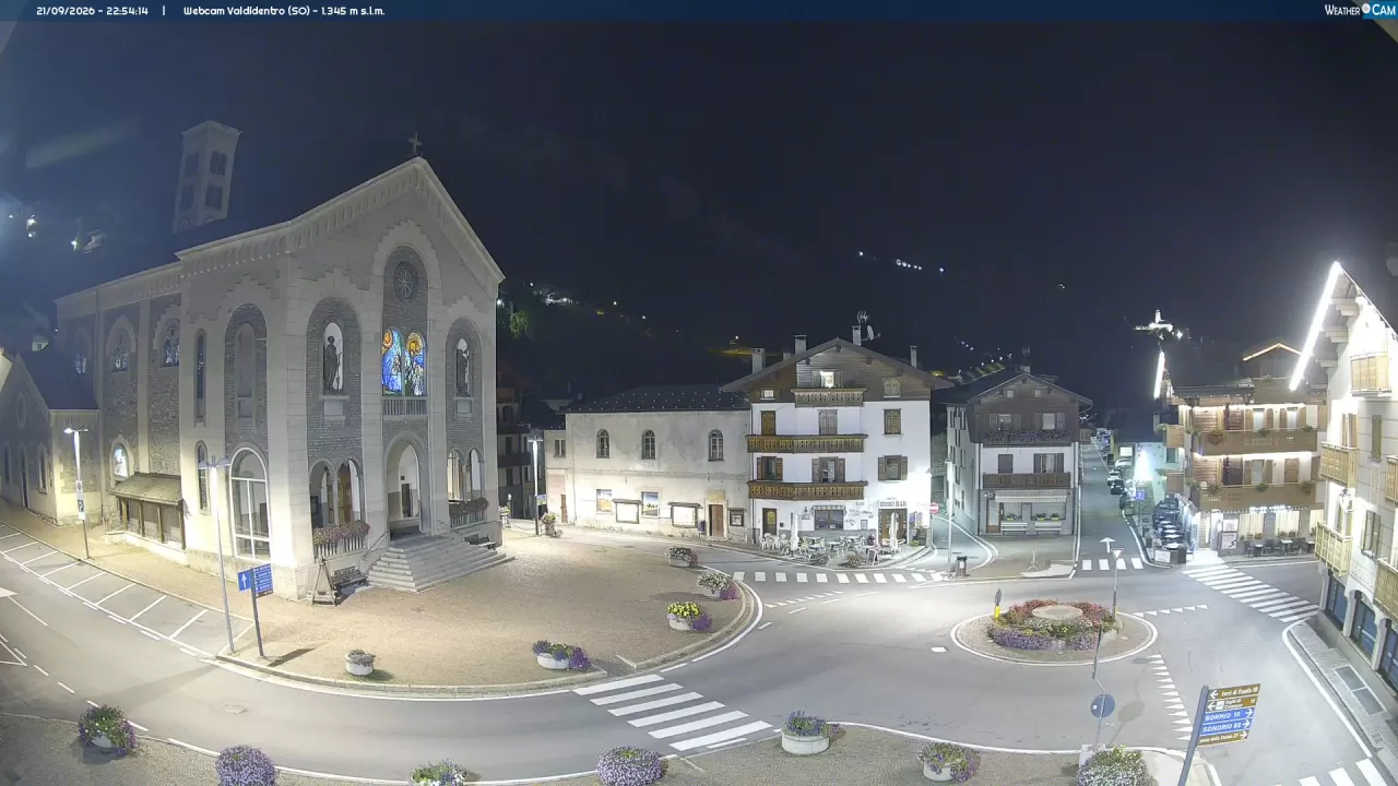 Ufficio Turistico Valdidentro - Parrocchia di Santa Maria Nascente