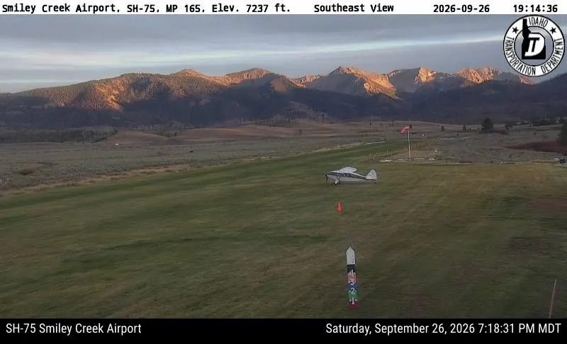 Smiley Creek Airport